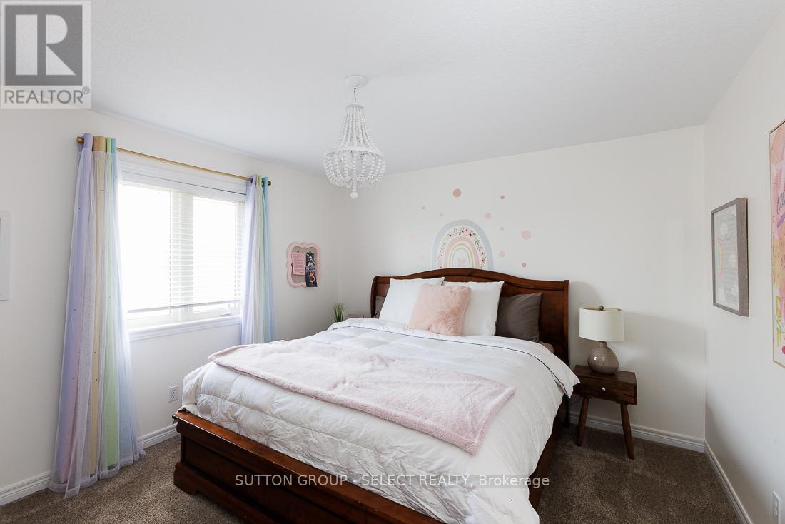 382 Plane Tree Drive, London North, Ontario  N6G 5J4 - Photo 28 - X12913522