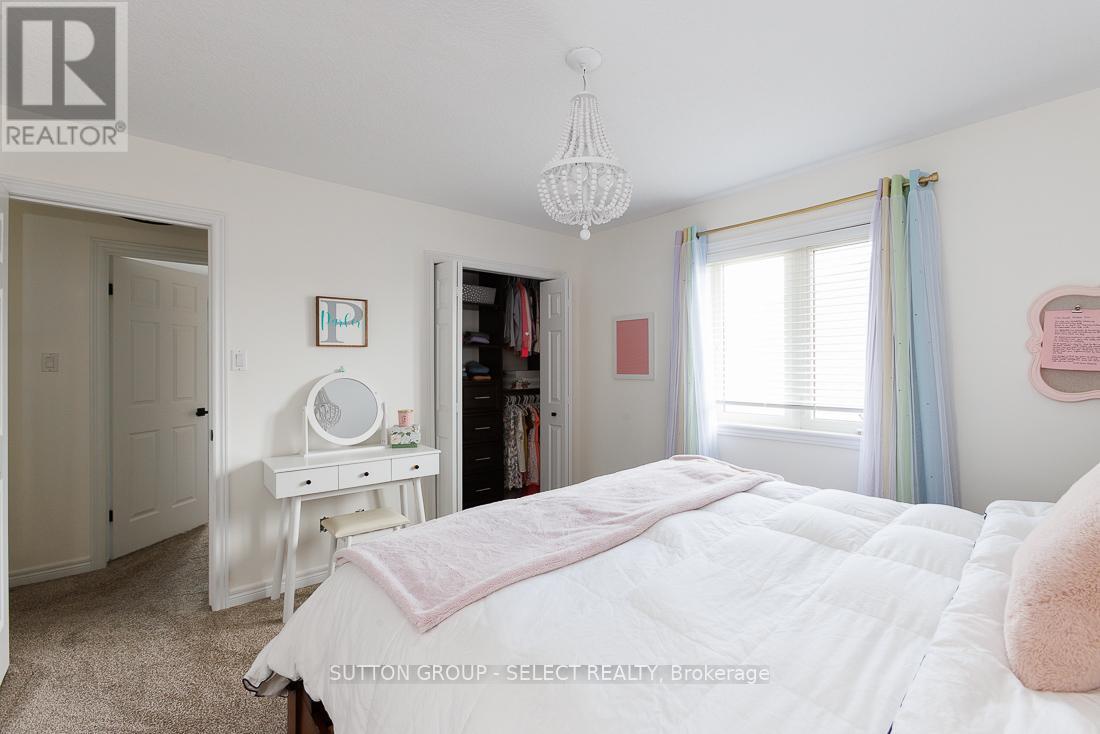 382 Plane Tree Drive, London North, Ontario  N6G 5J4 - Photo 29 - X12913522