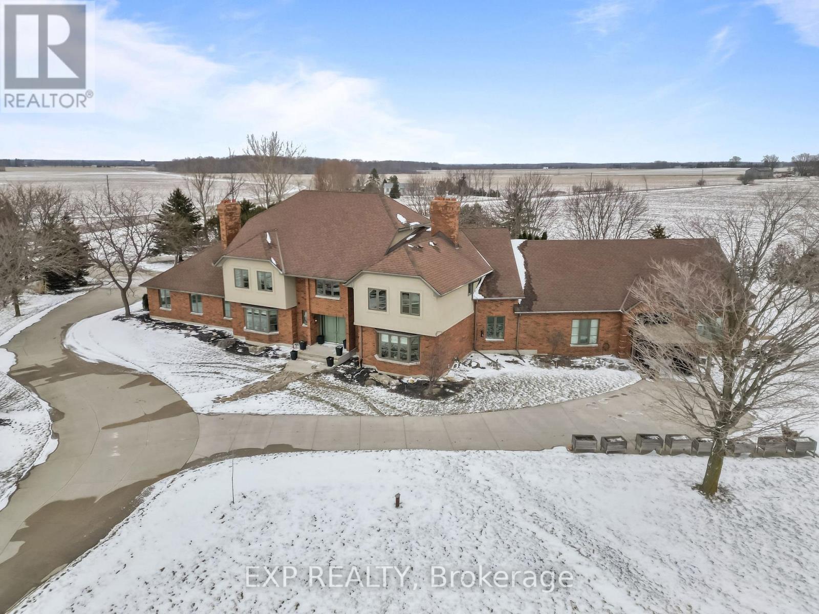 29830 Centre Road, Adelaide Metcalfe, Ontario  N7G 3H7 - Photo 2 - X12913632