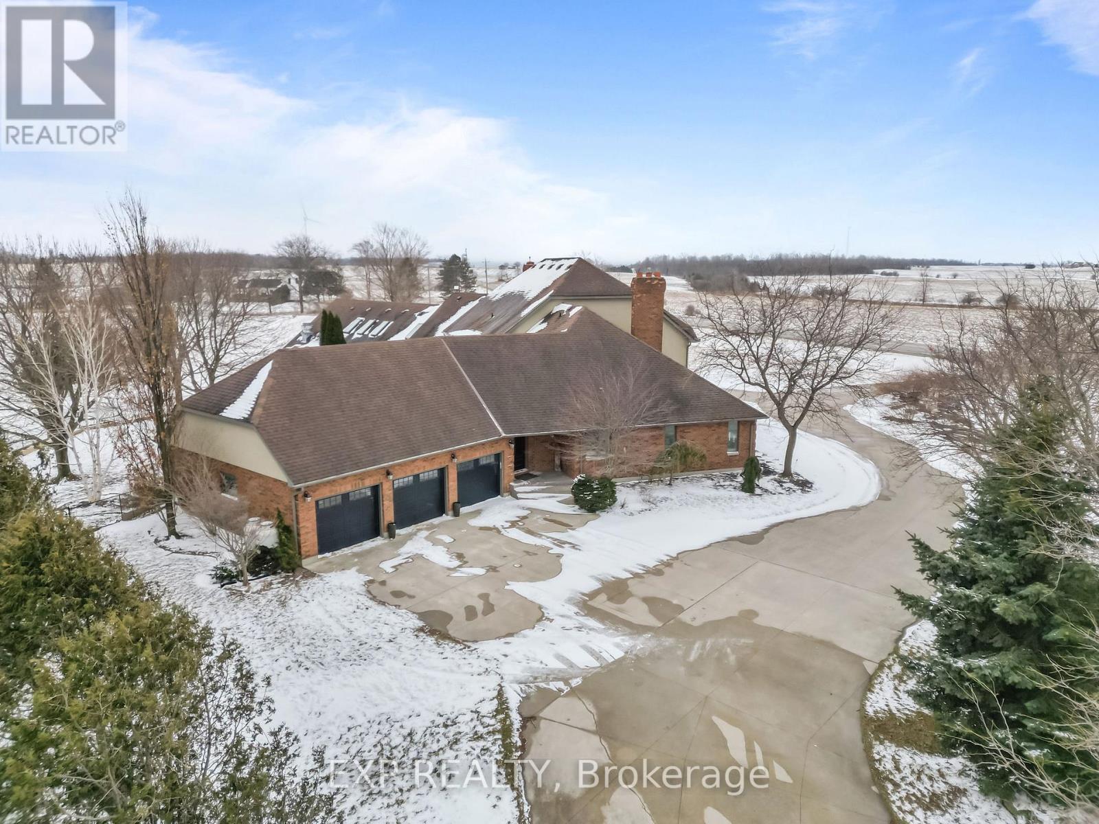 29830 Centre Road, Adelaide Metcalfe, Ontario  N7G 3H7 - Photo 4 - X12913632