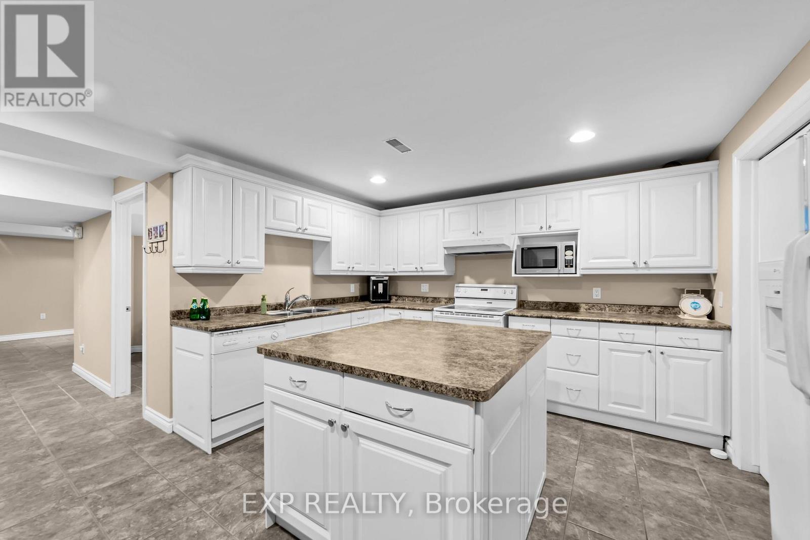 29830 Centre Road, Adelaide Metcalfe, Ontario  N7G 3H7 - Photo 45 - X12913632