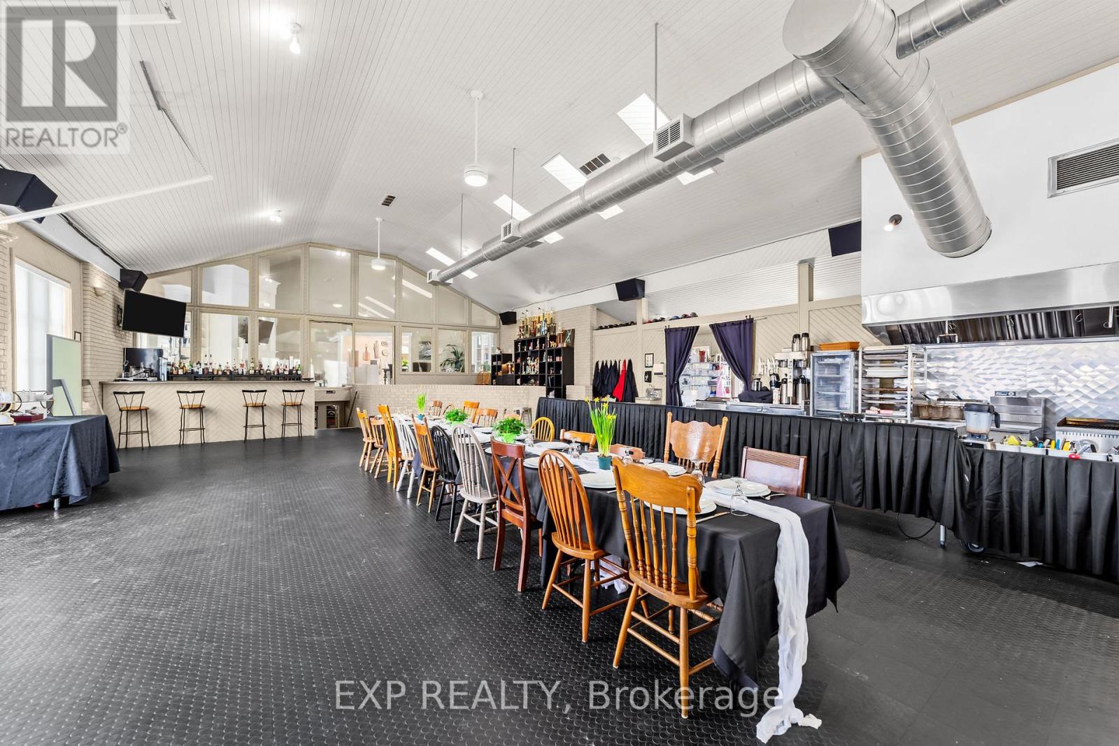 29830 Centre Road, Adelaide Metcalfe, Ontario  N7G 3H7 - Photo 7 - X12913632