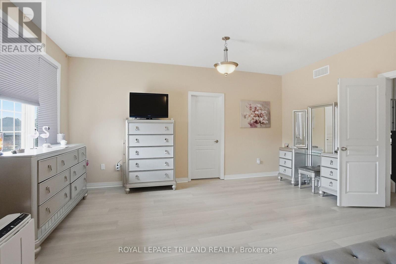 219 Union Avenue, Middlesex Centre, Ontario  N0L 1R0 - Photo 12 - X12913694