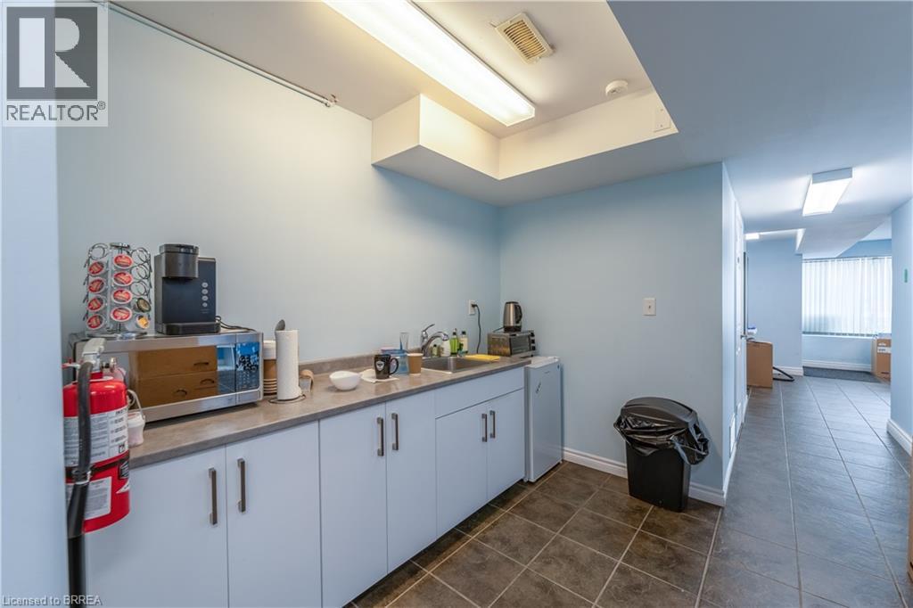 340 Henry Street Unit# 15, Lwr, Brantford, Ontario  N3S 7V9 - Photo 11 - 40813036