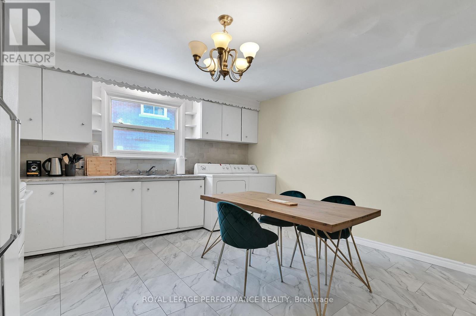 #2 - 474 Vernon Avenue, Ottawa, Ontario  K1K 1A6 - Photo 9 - X12913572