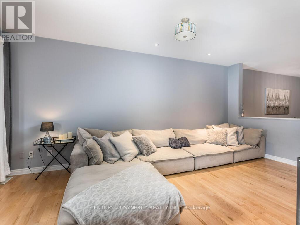 634 Moorpark Avenue, Ottawa, Ontario  K2M 0H8 - Photo 7 - X12913588