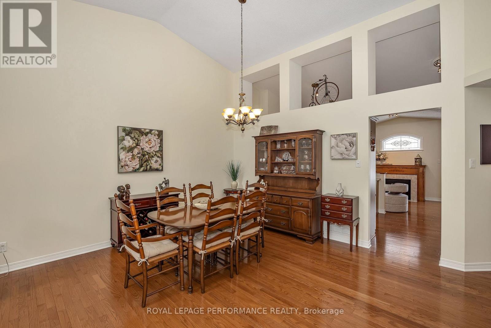 49 Peregrine Crescent, Ottawa, Ontario  K2M 2T2 - Photo 7 - X12913598