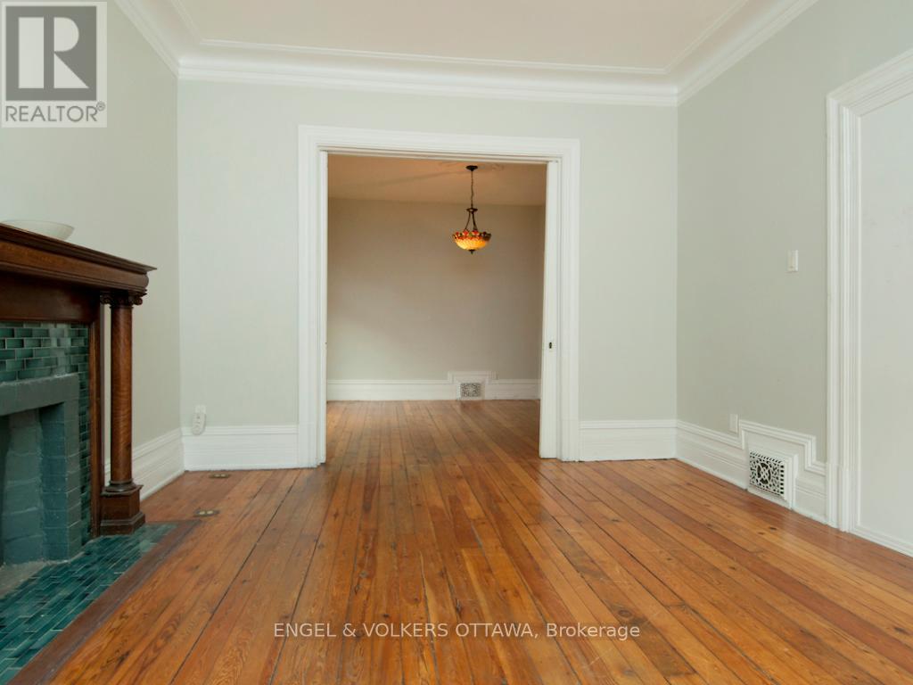 1 - 96 Waverley Street, Ottawa, Ontario  K2P 0V2 - Photo 11 - X12913720