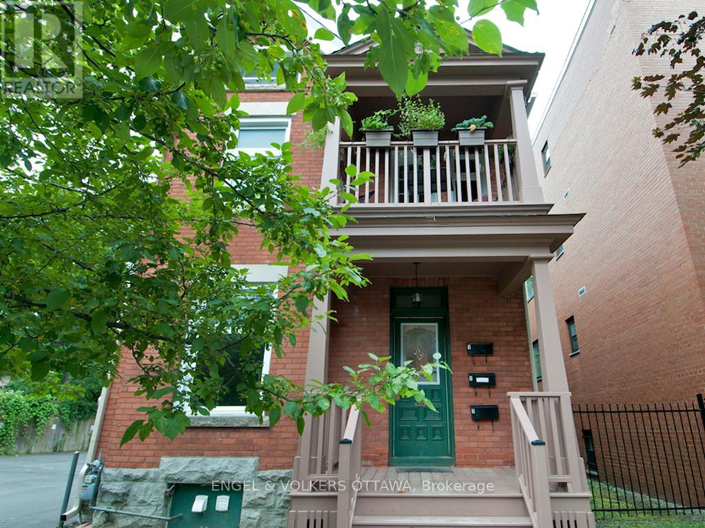 1 - 96 Waverley Street, Ottawa, Ontario  K2P 0V2 - Photo 2 - X12913720