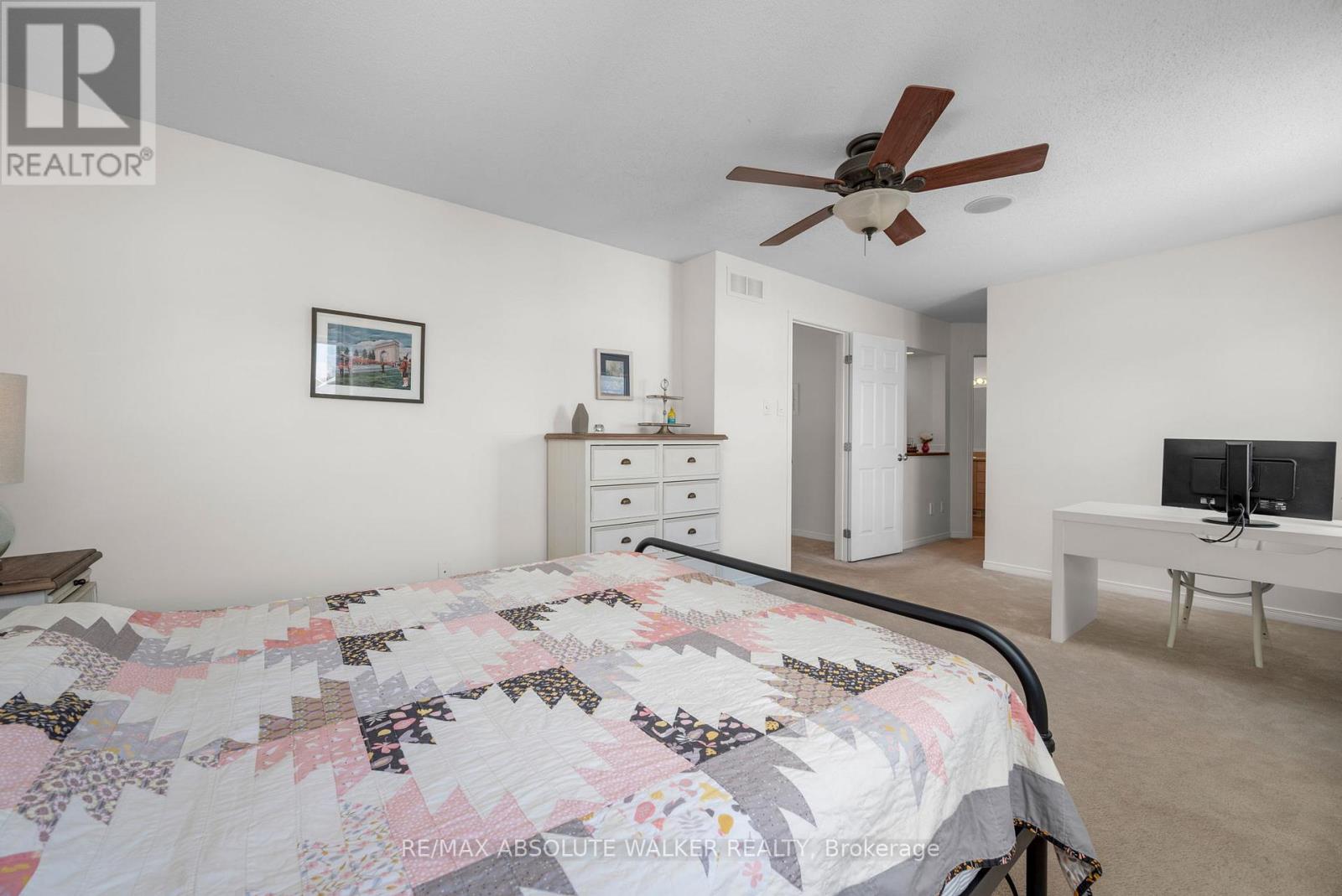 135 Arrowwood Drive, Ottawa, Ontario  K2S 2G3 - Photo 24 - X12913730