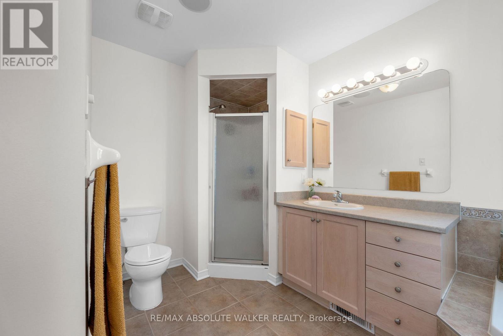 135 Arrowwood Drive, Ottawa, Ontario  K2S 2G3 - Photo 26 - X12913730