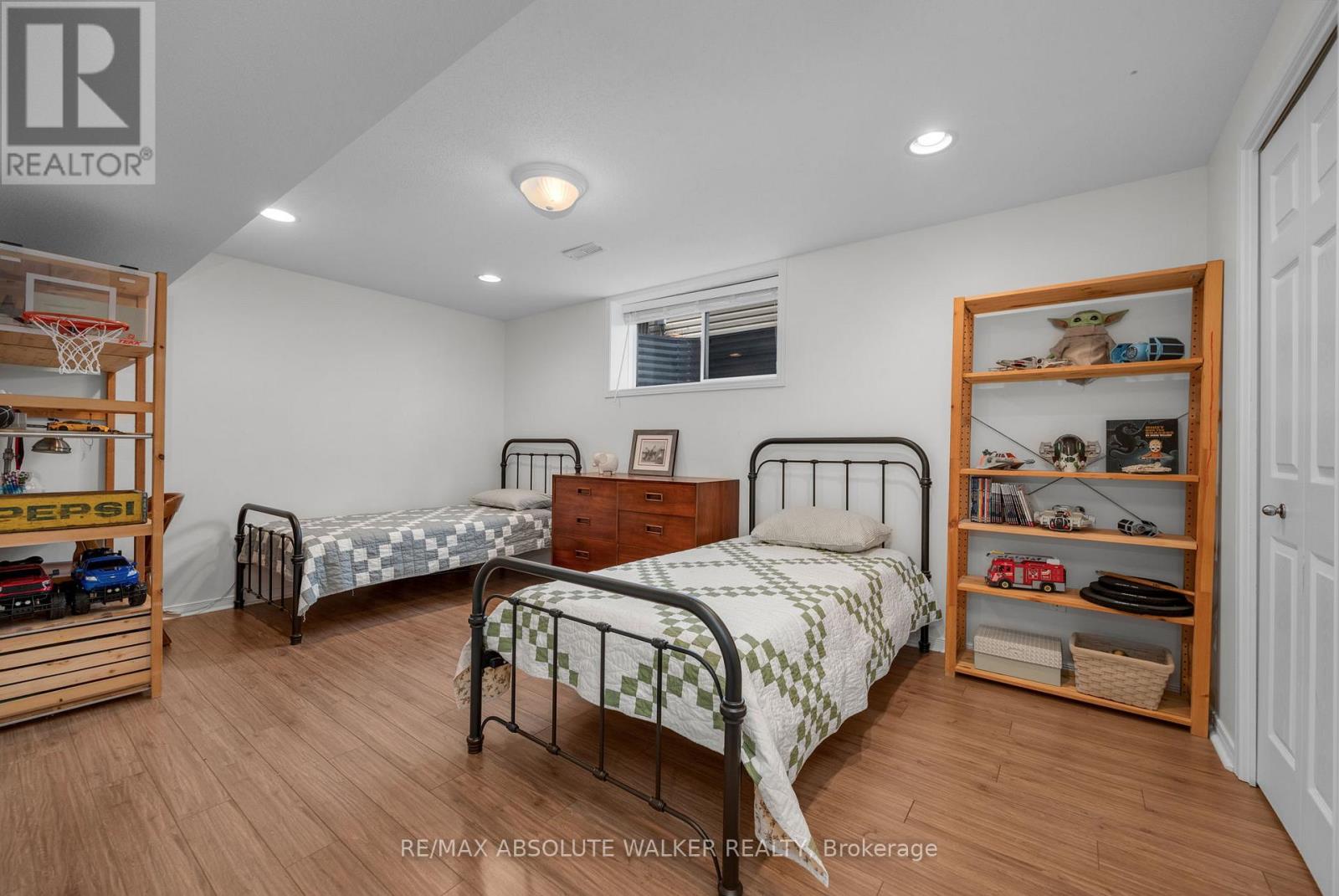 135 Arrowwood Drive, Ottawa, Ontario  K2S 2G3 - Photo 34 - X12913730