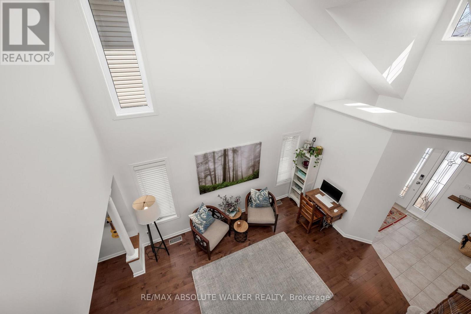 135 Arrowwood Drive, Ottawa, Ontario  K2S 2G3 - Photo 9 - X12913730