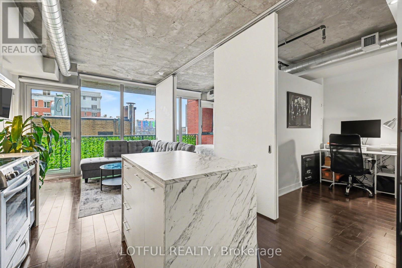 544 - 340 Mcleod Street, Ottawa, Ontario  K2P 1A4 - Photo 10 - X12913752