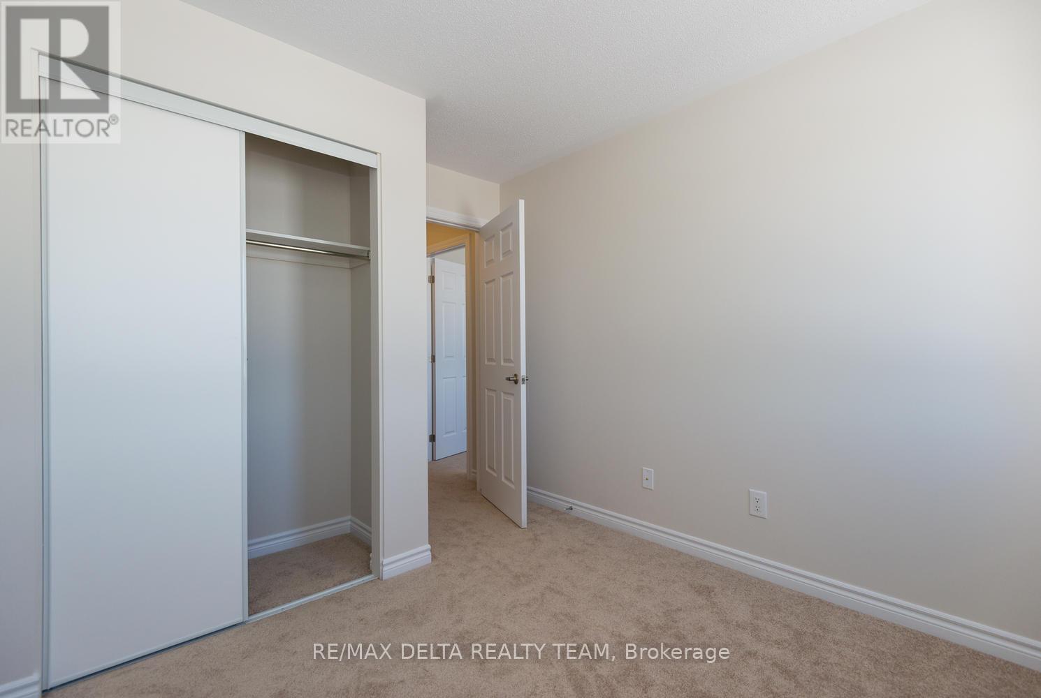 195 Par-La-Ville Circle, Ottawa, Ontario  K2S 0M6 - Photo 14 - X12913784