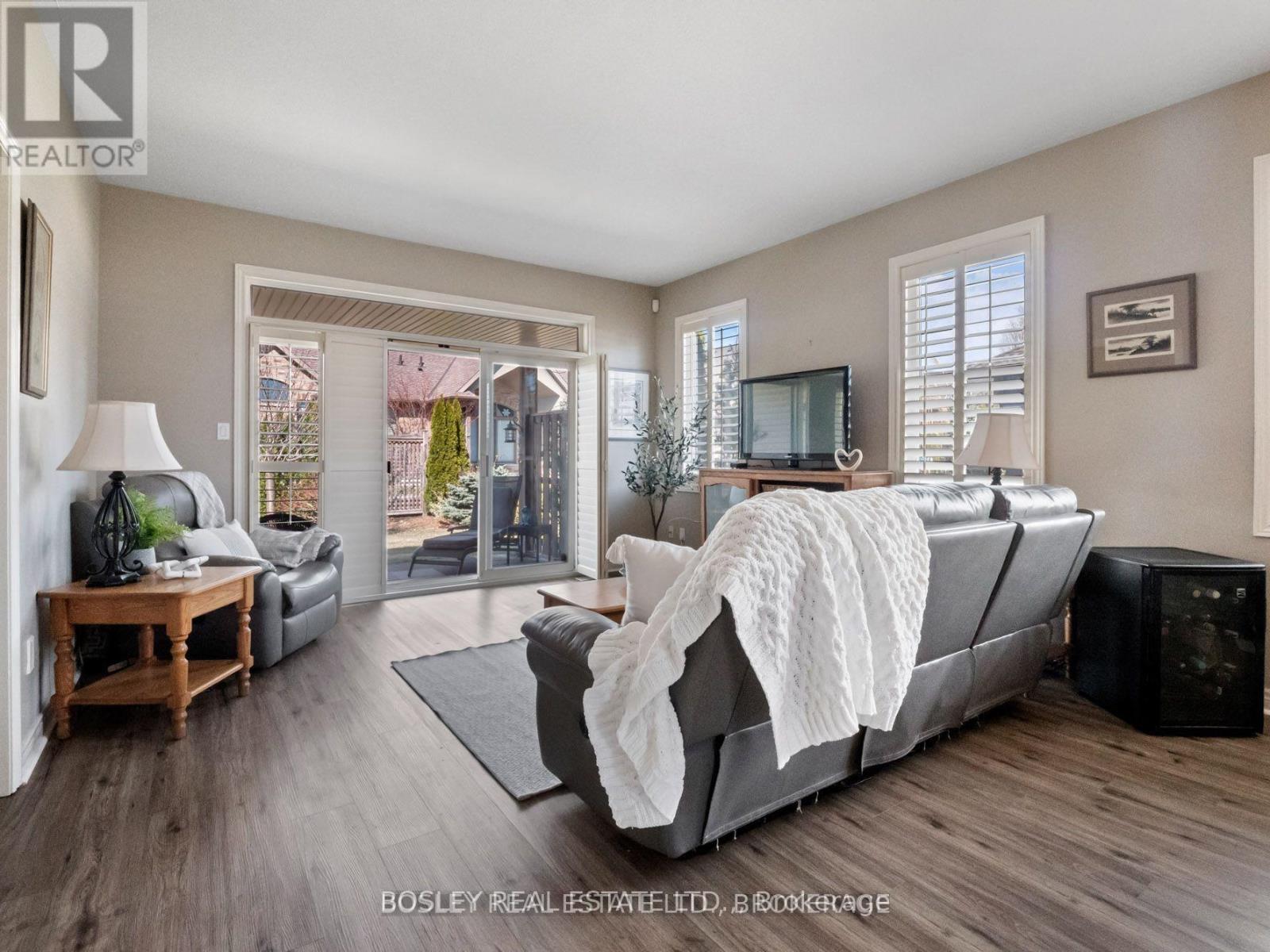 50 Aaron Trail, Welland, Ontario  L3B 6G4 - Photo 12 - X12913478