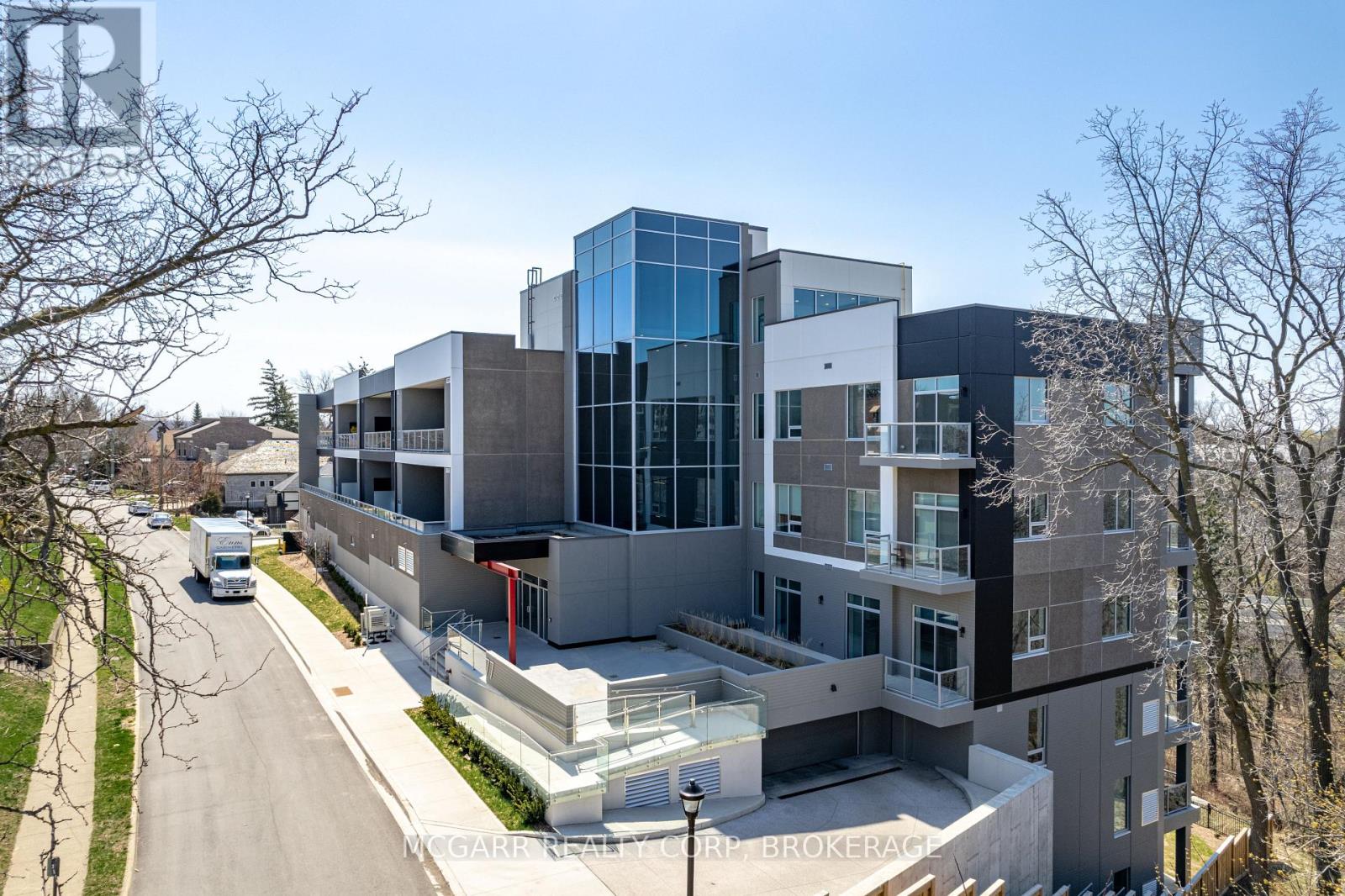 401 - 77 Yates Street, St. Catharines, Ontario  L2R 5H7 - Photo 1 - X12913506