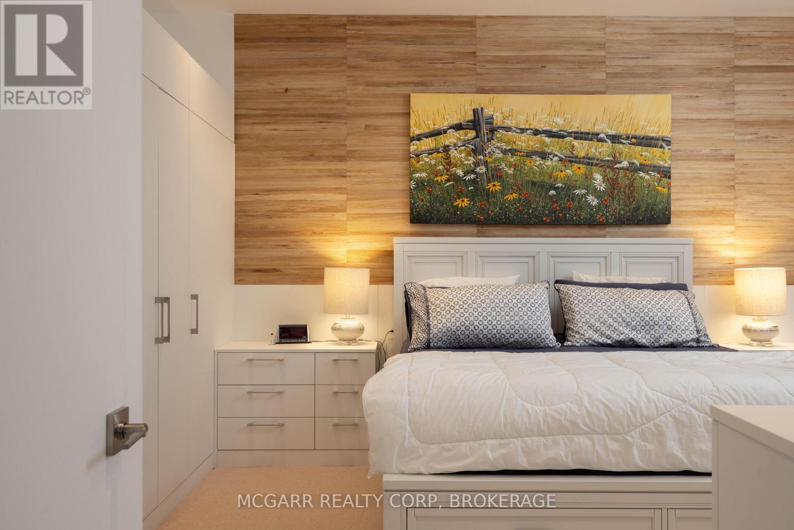 401 - 77 Yates Street, St. Catharines, Ontario  L2R 5H7 - Photo 16 - X12913506