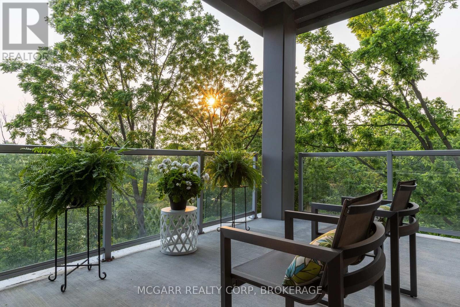 401 - 77 Yates Street, St. Catharines, Ontario  L2R 5H7 - Photo 24 - X12913506