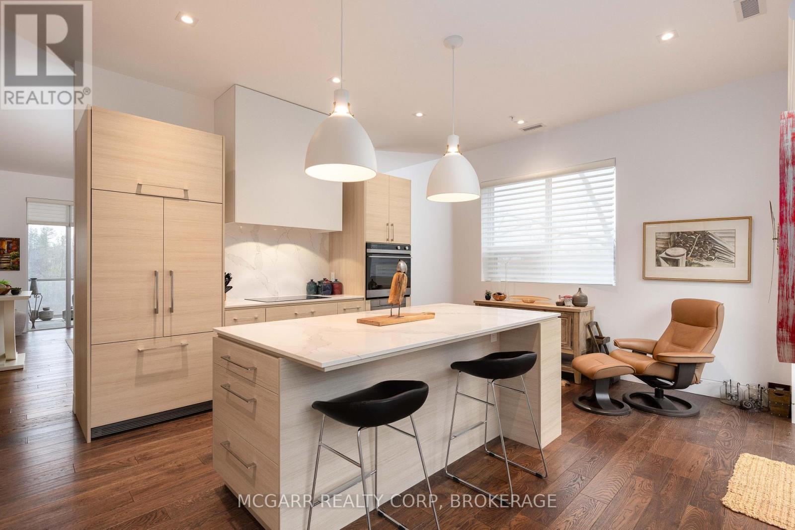 401 - 77 Yates Street, St. Catharines, Ontario  L2R 5H7 - Photo 6 - X12913506