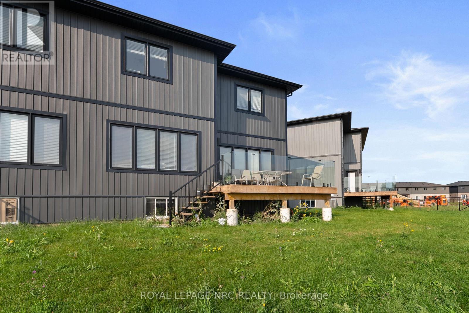 7392 Splendour Drive, Niagara Falls (Brown), Ontario  L2H 3V8 - Photo 30 - X12913508