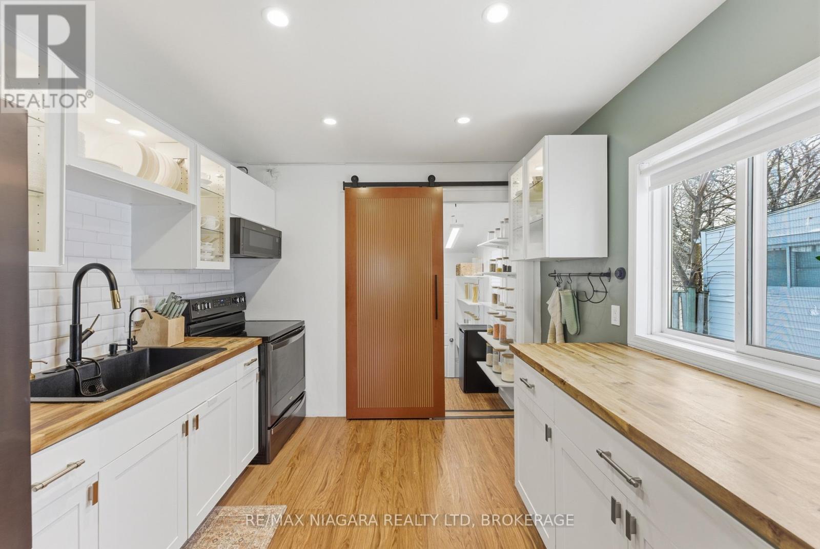 412 Welland Avenue, St. Catharines, Ontario  L2M 5T8 - Photo 6 - X12913750