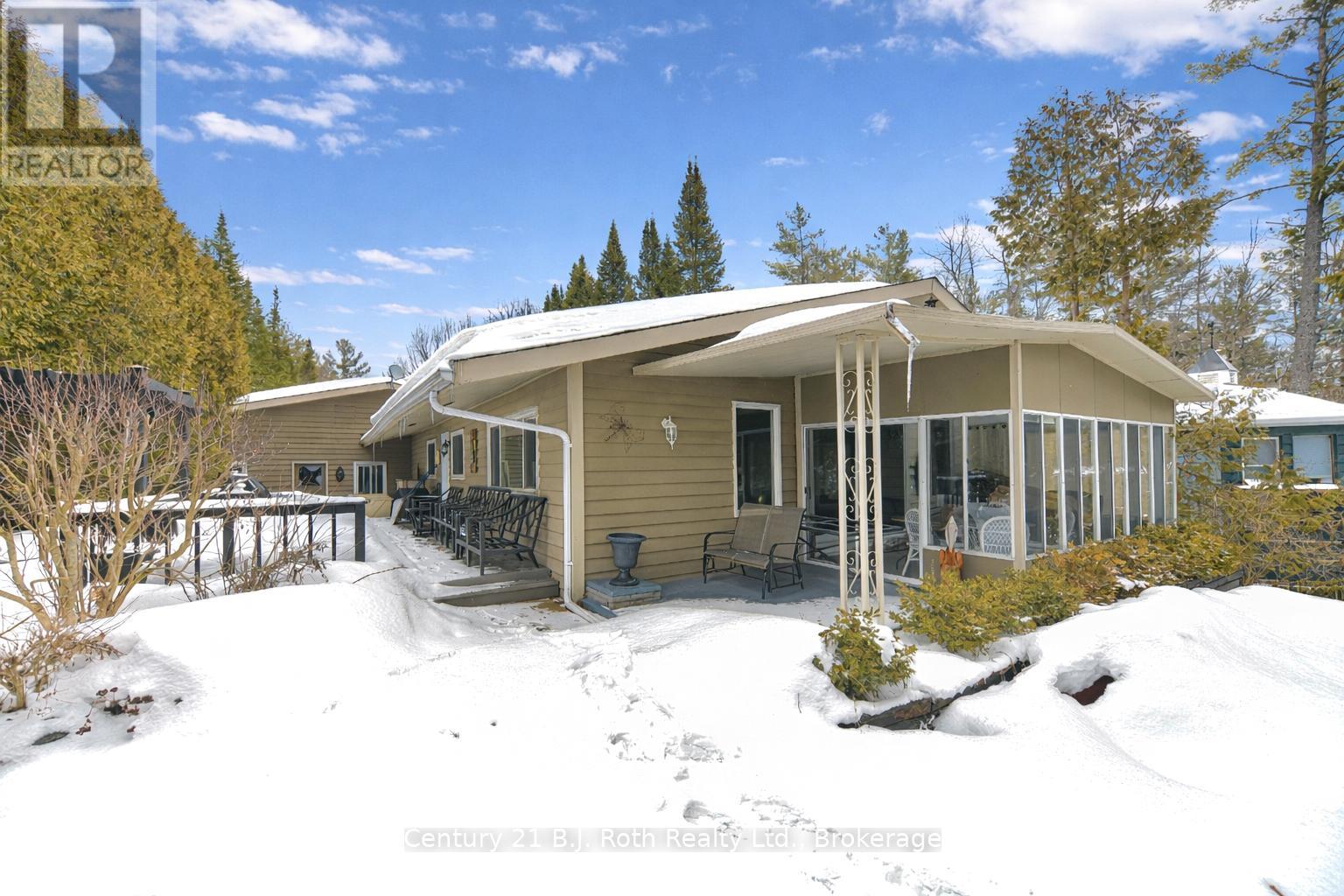 3609 Riverdale Drive, Severn, Ontario  L0K 2B0 - Photo 4 - S12913396