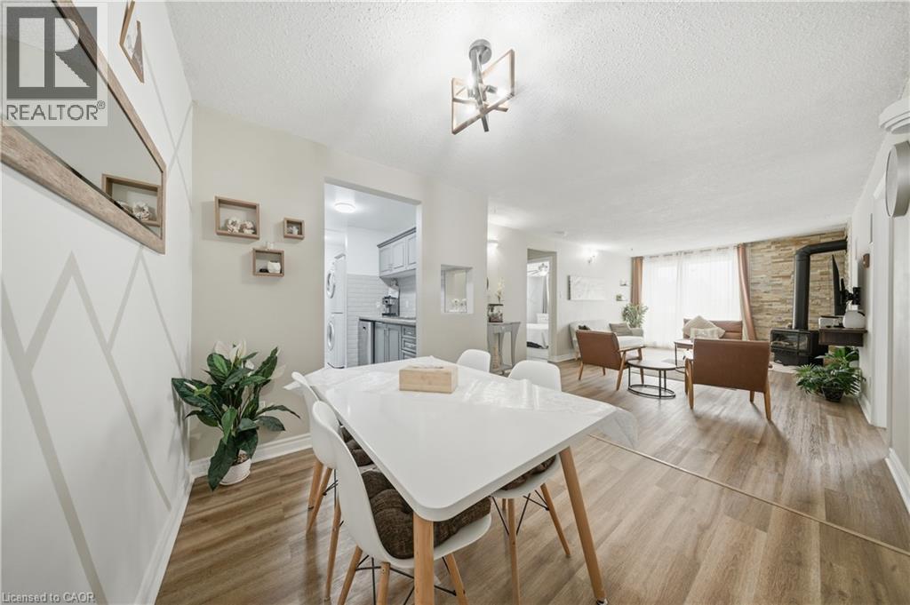 Photo 10 of 32 for 1096 Jalna Boulevard Unit# 28