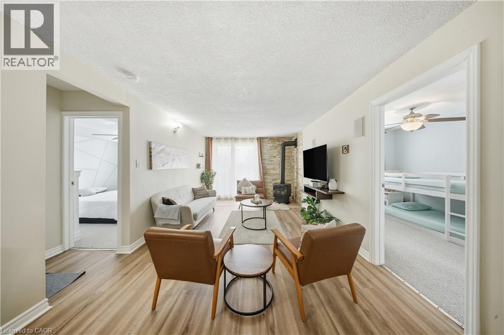 Photo 15 of 32 for 1096 Jalna Boulevard Unit# 28