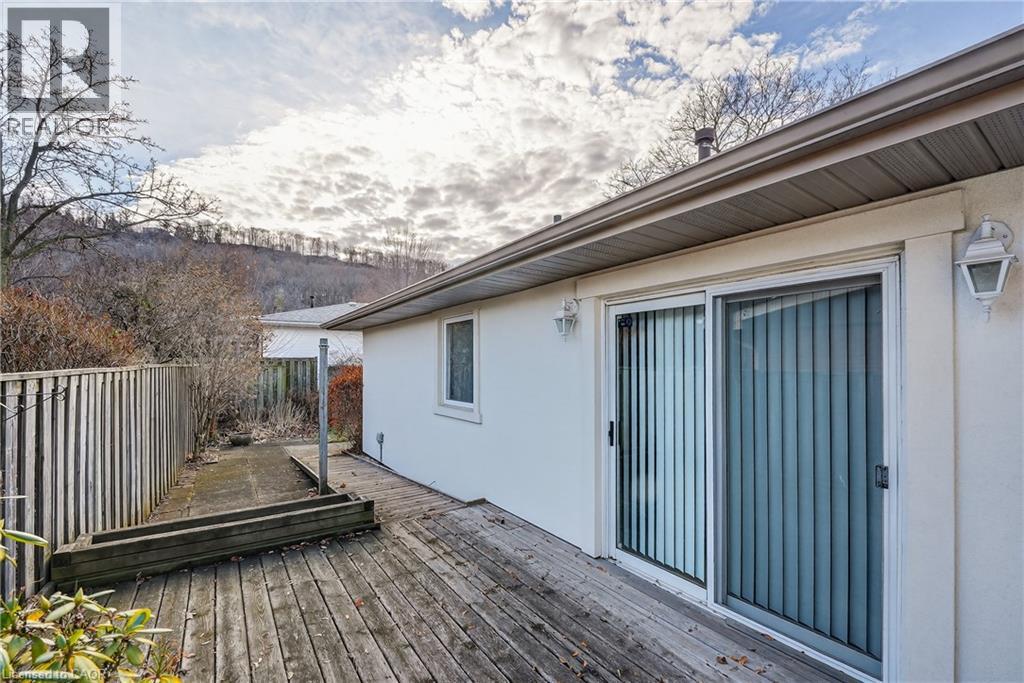 5 Brentwood Road, Grimsby, Ontario  L3M 3V5 - Photo 18 - 40794469