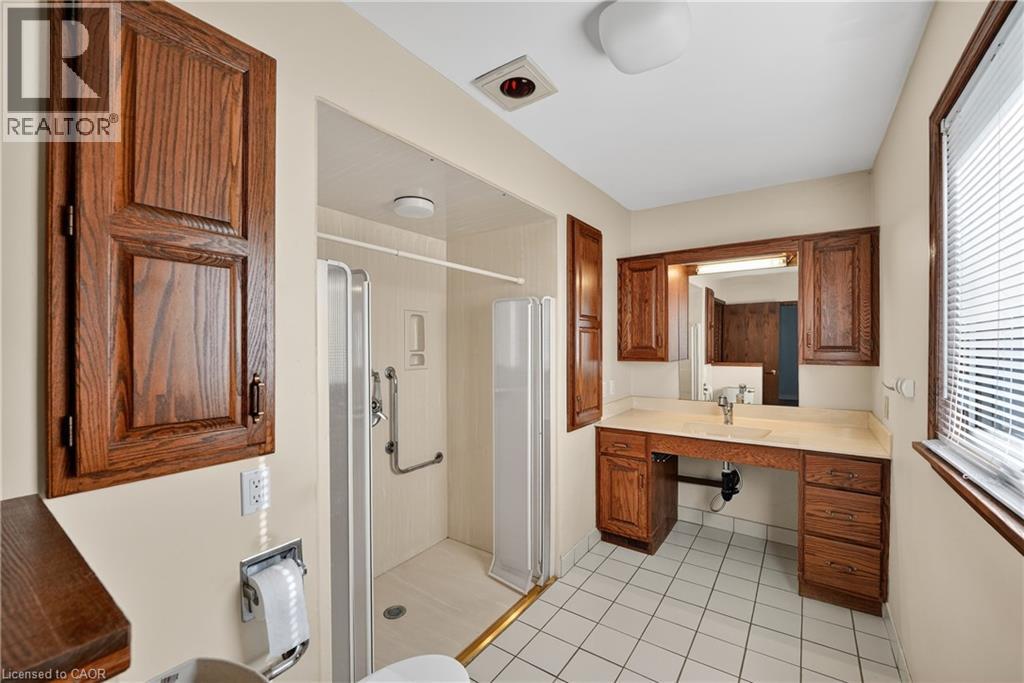 5 Brentwood Road, Grimsby, Ontario  L3M 3V5 - Photo 10 - 40794469