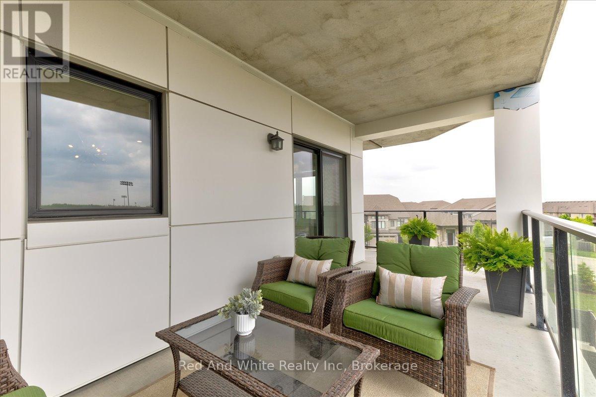 302 - 245 Grey Silo Road, Waterloo, Ontario  N2K 0G6 - Photo 22 - X12913496