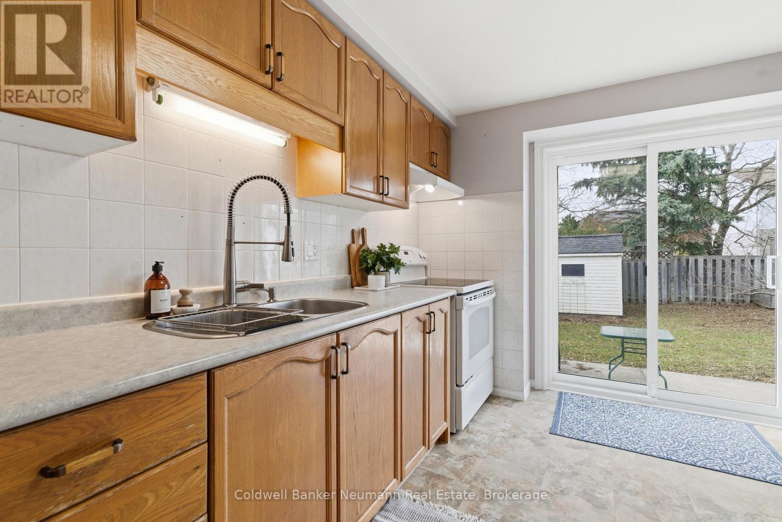 31 Rodgers Road, Guelph, Ontario  N1G 4V5 - Photo 11 - X12913702