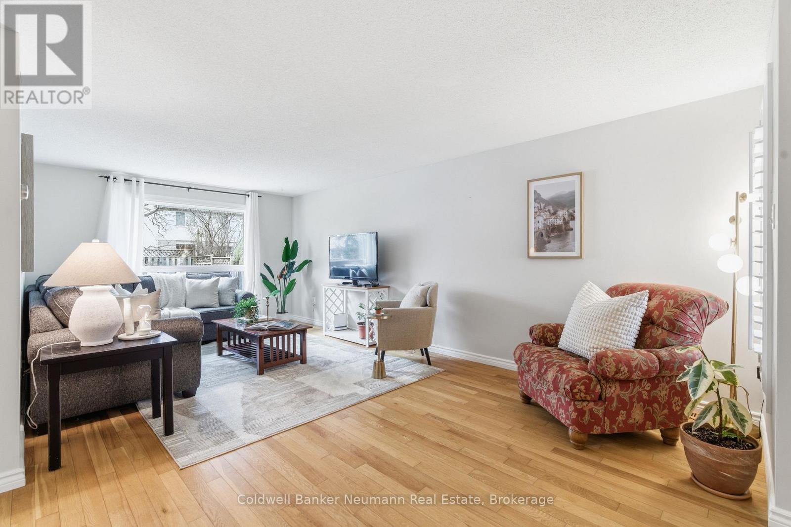 31 Rodgers Road, Guelph, Ontario  N1G 4V5 - Photo 6 - X12913702