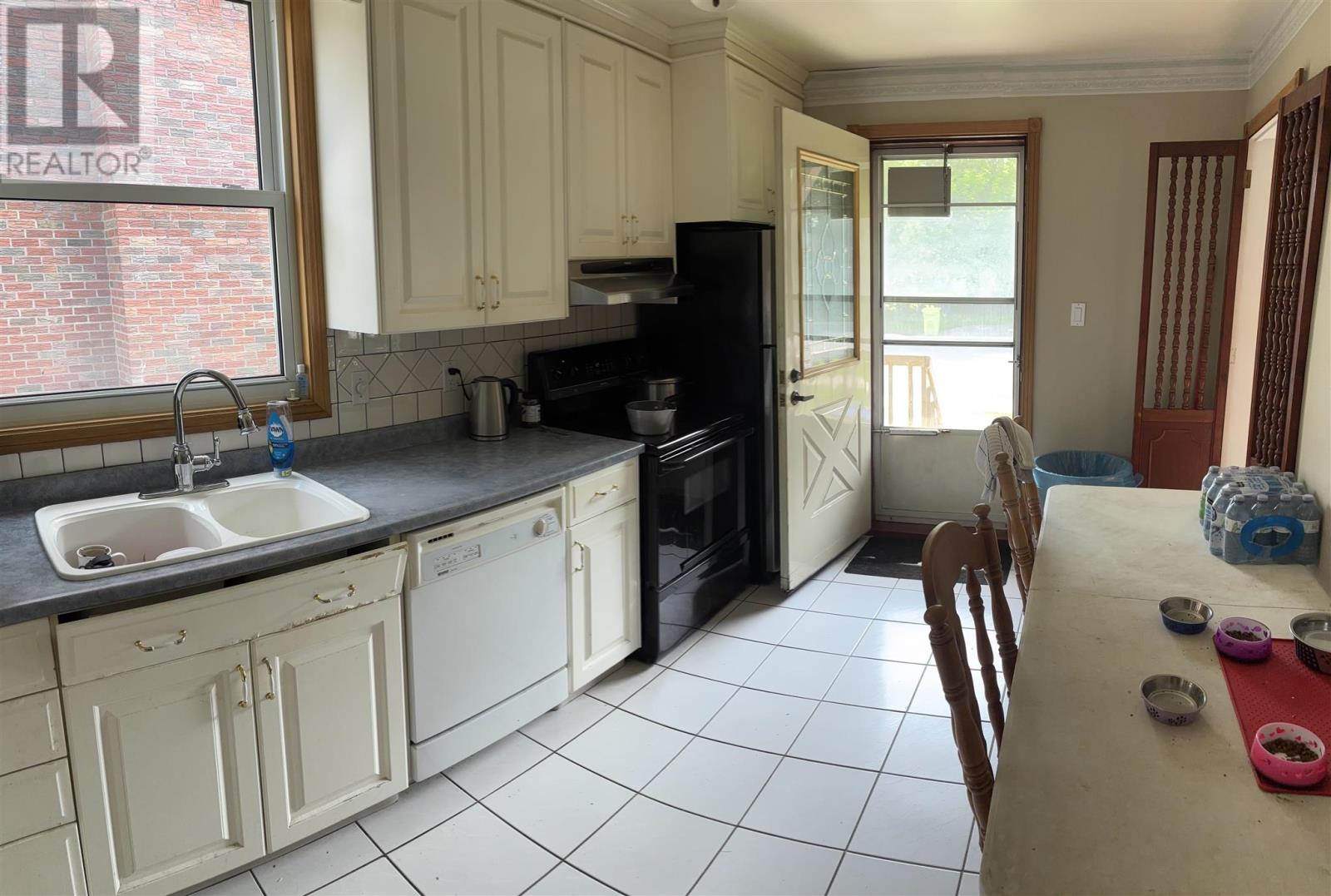 302 Sixth Ave, Sault Ste. Marie, Ontario  P6C 4K8 - Photo 5 - SM260522