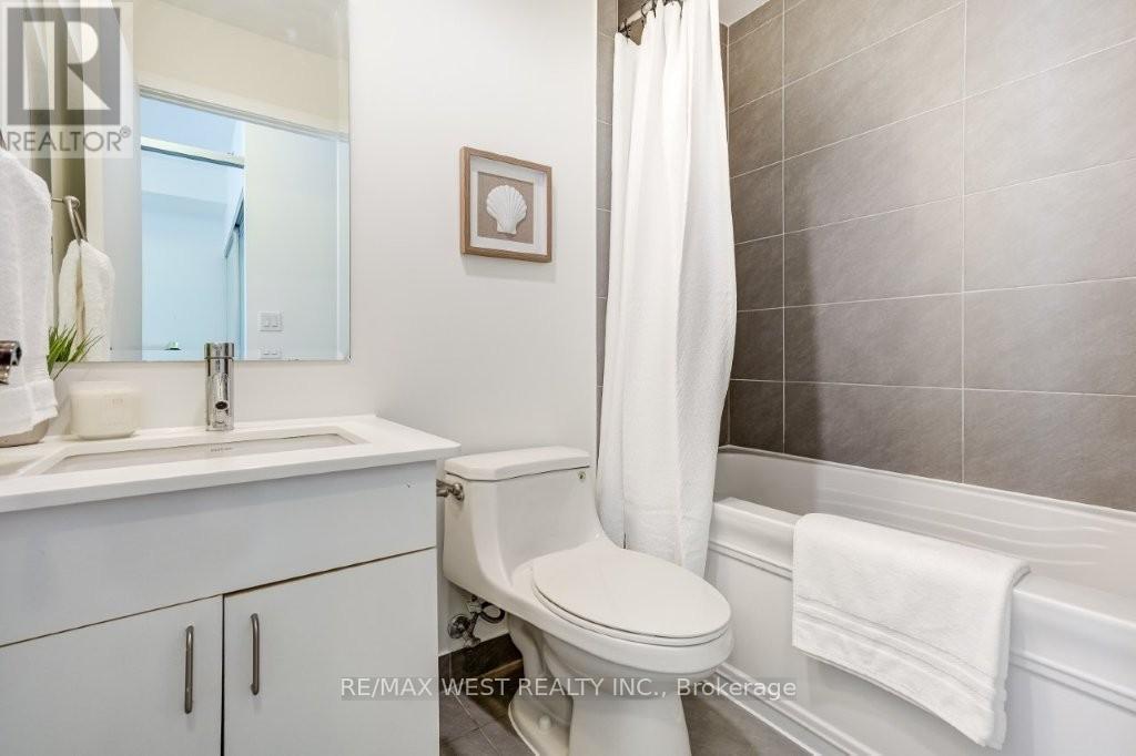 2210 - 426 University Avenue, Toronto (University), Ontario  M5G 1S9 - Photo 19 - C12913468