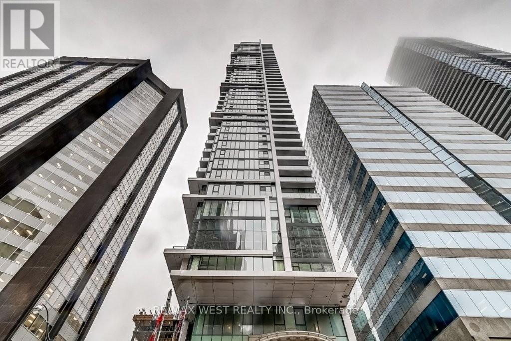 2210 - 426 University Avenue, Toronto (University), Ontario  M5G 1S9 - Photo 3 - C12913468