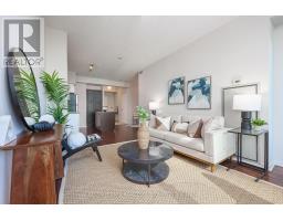 808 - 215 FORT YORK BOULEVARD, Toronto, Ontario