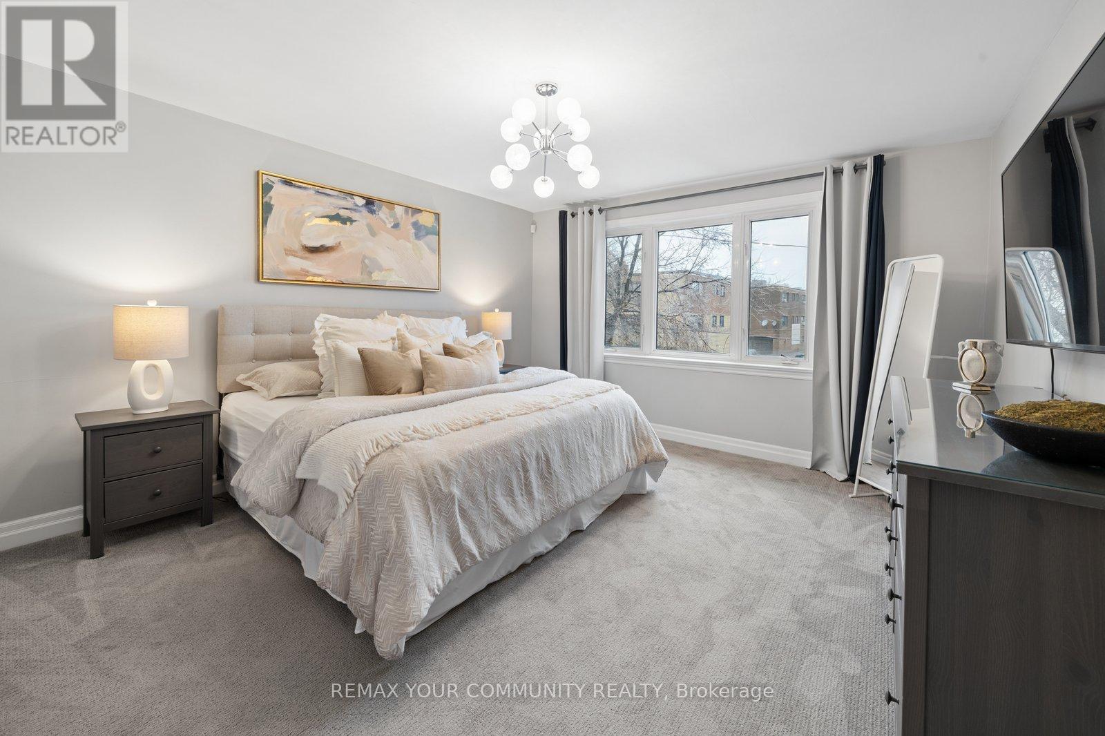 19 Newbury Lane, Toronto, Ontario  M3H 1H6 - Photo 17 - C12913480