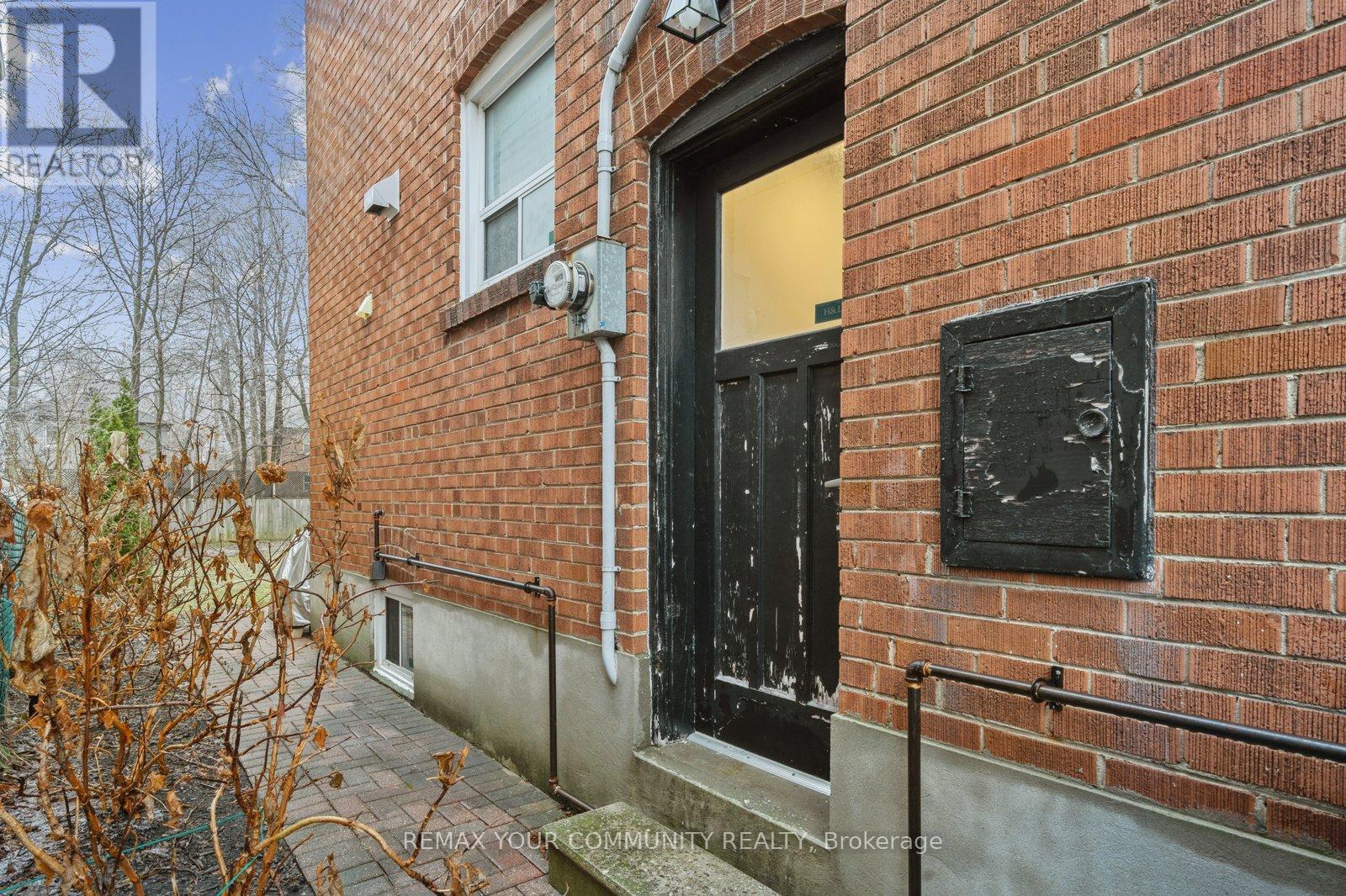 19 Newbury Lane, Toronto, Ontario  M3H 1H6 - Photo 32 - C12913480