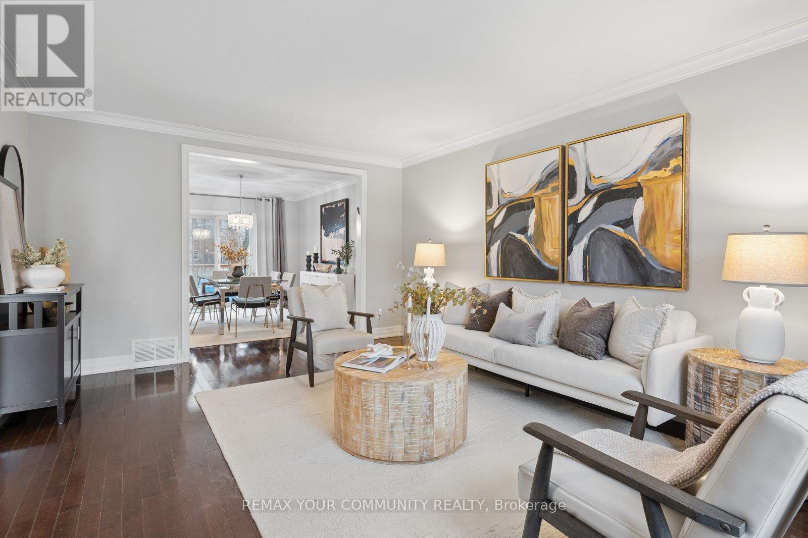 19 Newbury Lane, Toronto, Ontario  M3H 1H6 - Photo 7 - C12913480