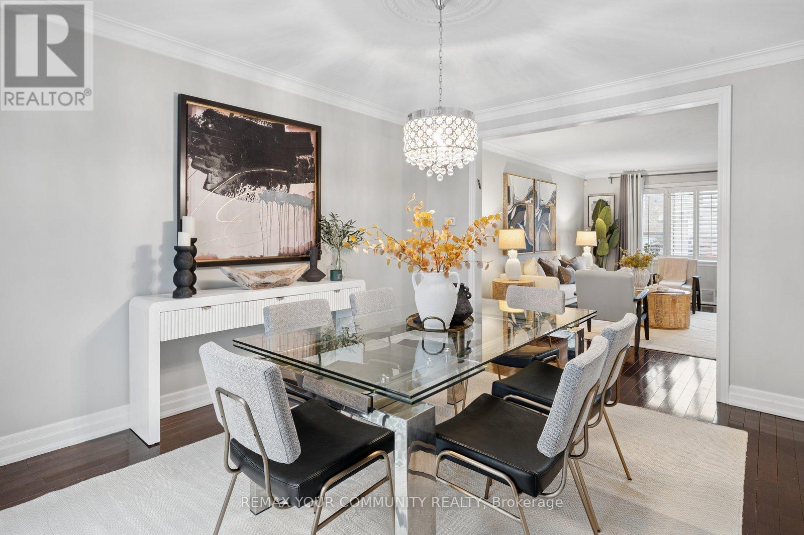 19 Newbury Lane, Toronto, Ontario  M3H 1H6 - Photo 9 - C12913480