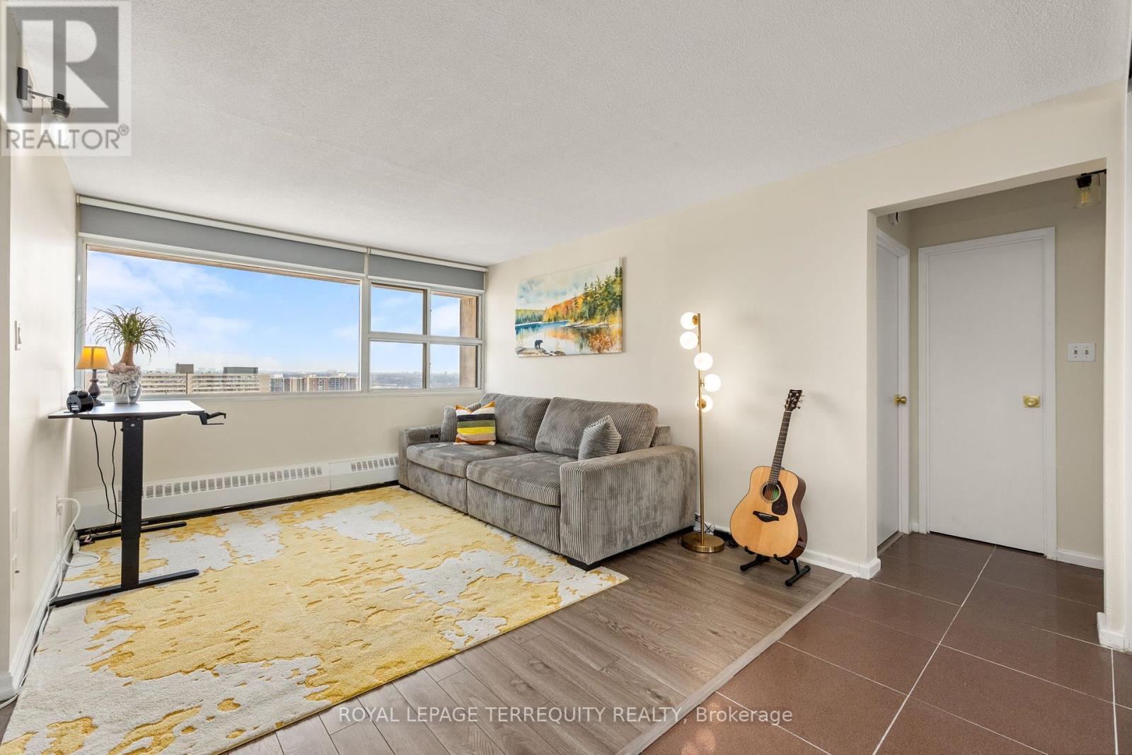 2204 - 715 Don Mills Road, Toronto (Flemingdon Park), Ontario  M3C 1S5 - Photo 3 - C12913498