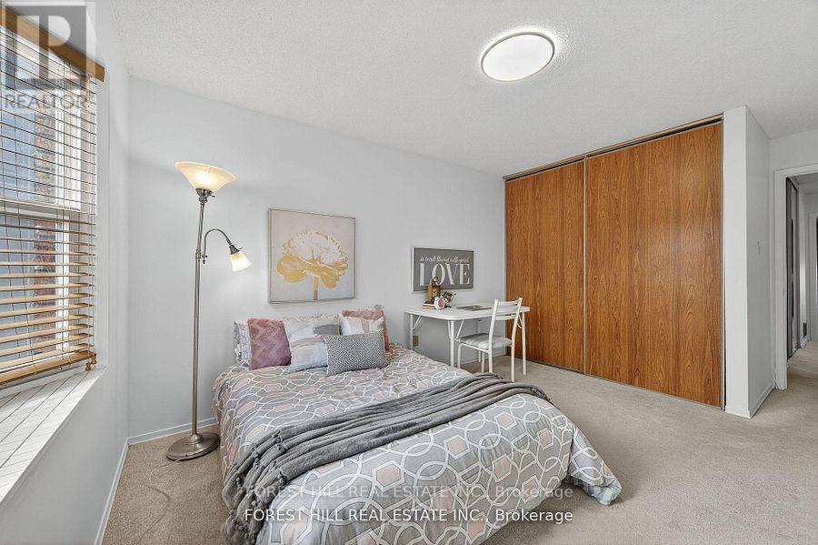 38 Carnival Court, Toronto (Westminster-Branson), Ontario  M2R 3T8 - Photo 16 - C12913542