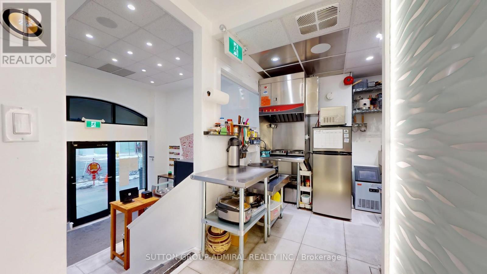 27-28 - 909 Yonge Street, Toronto (Rosedale-Moore Park), Ontario  M4W 2H2 - Photo 15 - C12913550