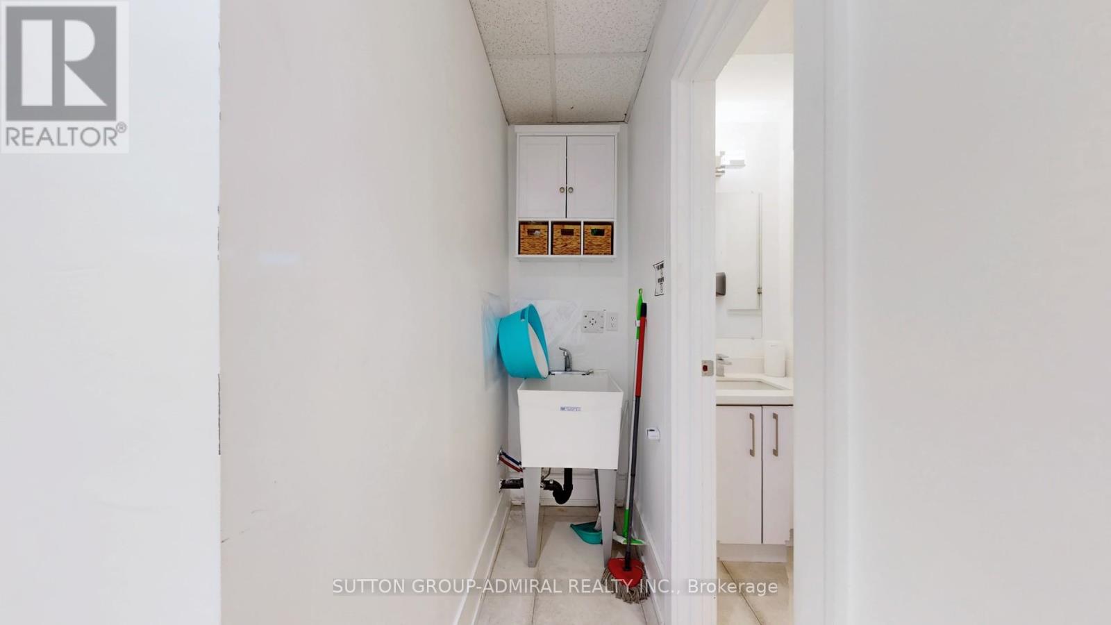 27-28 - 909 Yonge Street, Toronto (Rosedale-Moore Park), Ontario  M4W 2H2 - Photo 23 - C12913550