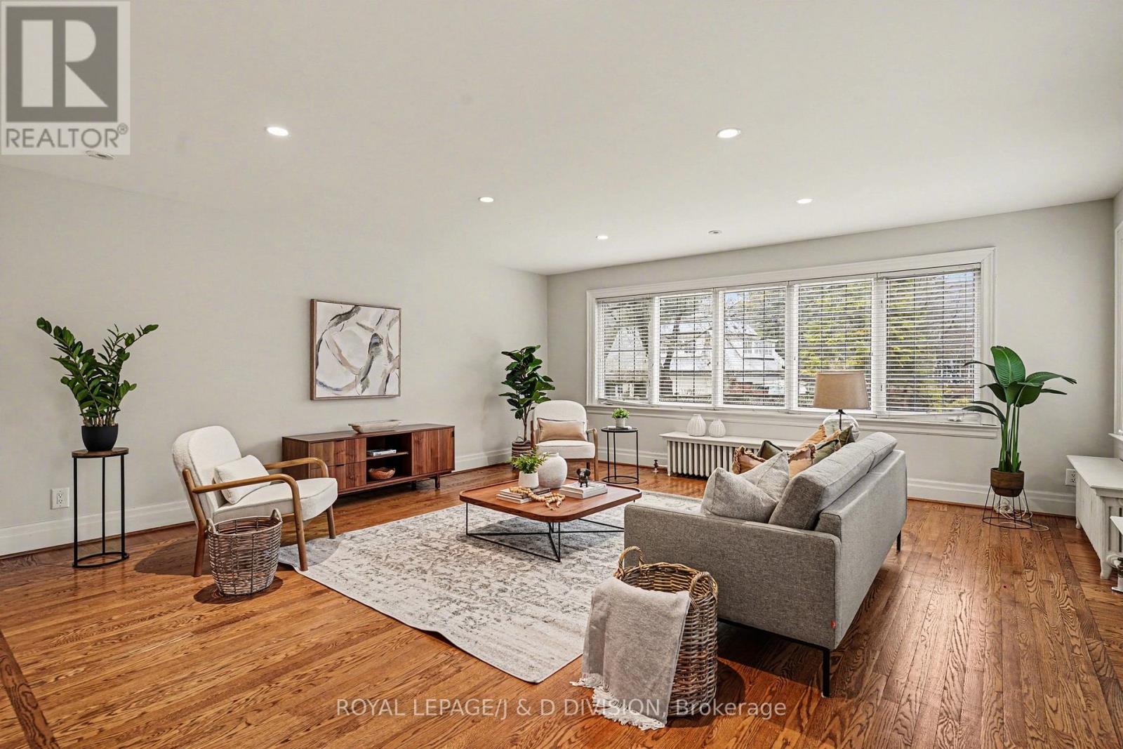 12 Weybourne Crescent, Toronto, Ontario  M4N 2R3 - Photo 22 - C12913600