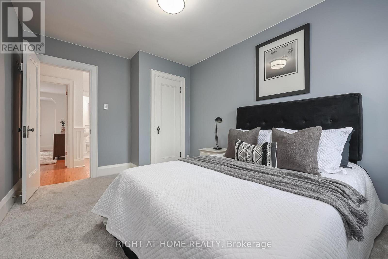 25 Fleming Crescent, Toronto, Ontario  M4G 2A9 - Photo 22 - C12913640