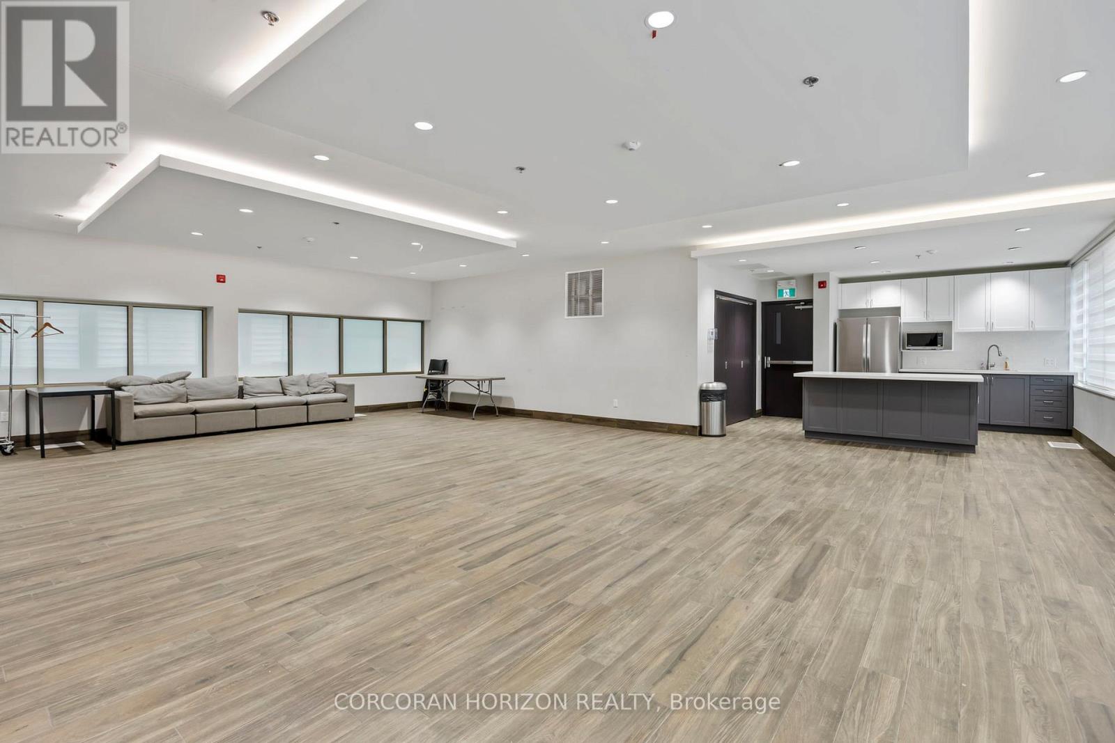 Ph4 - 725 Don Mills Road, Toronto (Flemingdon Park), Ontario  M3C 1S8 - Photo 23 - C12913672
