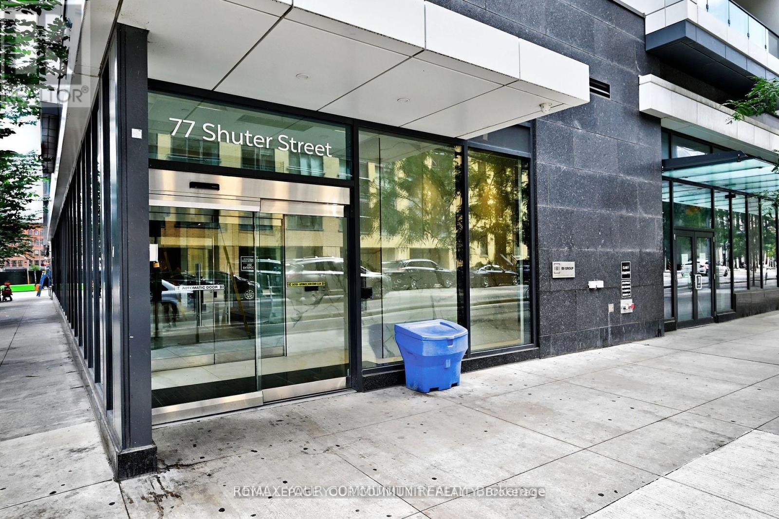 1801 - 77 Shuter Street, Toronto (Church-Yonge Corridor), Ontario  M5B 0B8 - Photo 2 - C12913712